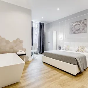 https://opera-private-suites.it-romehotels.com