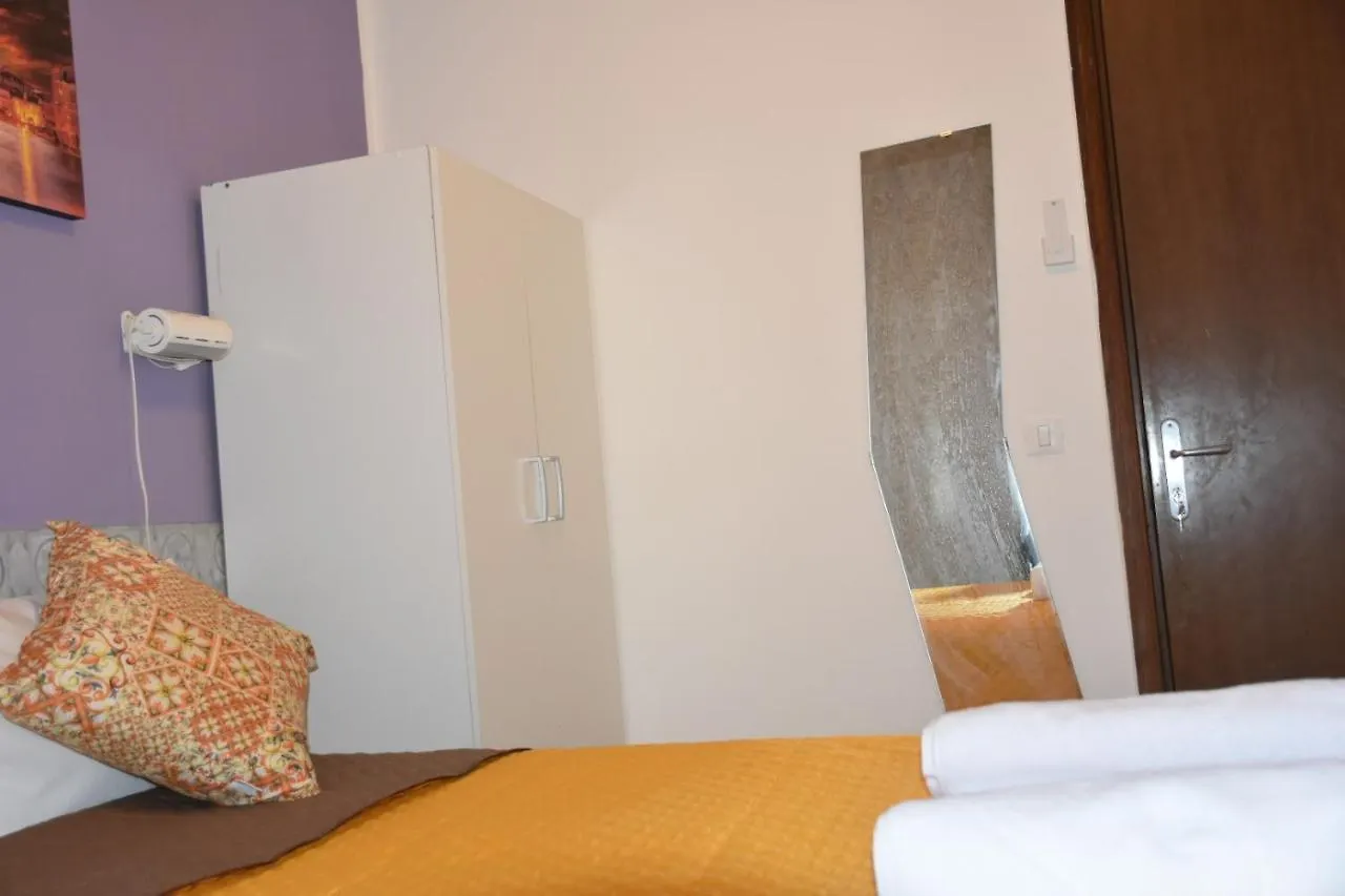 לינה וארוחת בוקר מסטרה Venice Stay
